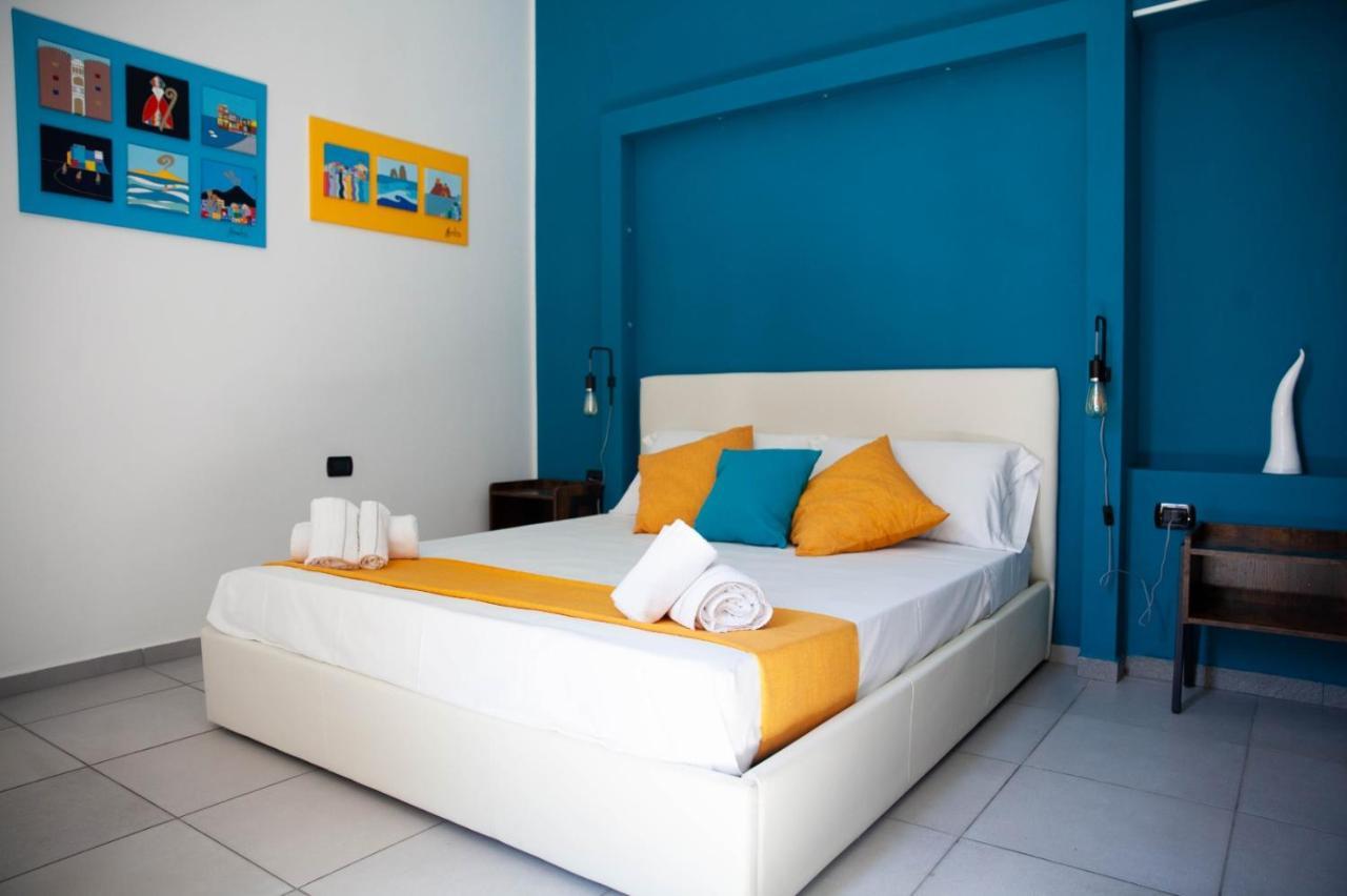 Track 60 - Private Rooms Garibaldi Naples Exterior photo